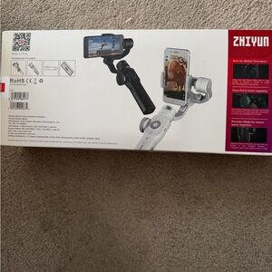 Black and White Smartphone Gimbal